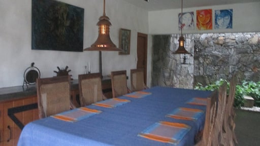 Bamboo Villa Обеденная зона