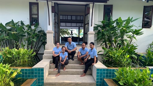 Ban Laem Set Villa personeel