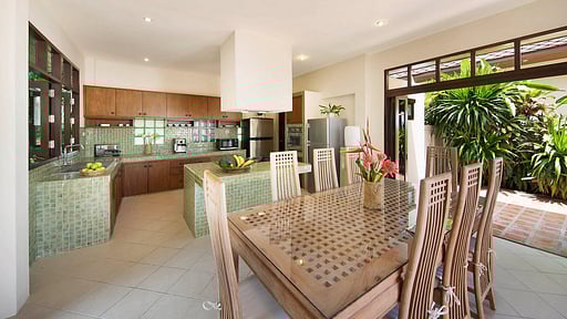 Ban Laem Sor Dining area