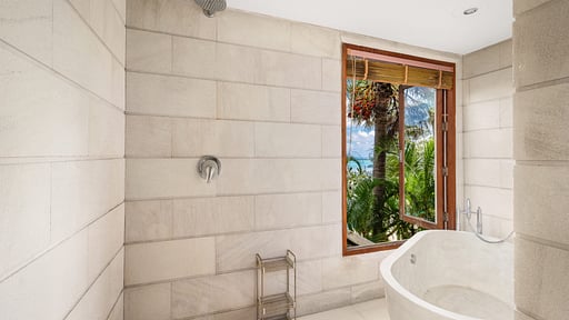 Ban Reemo Camera da letto 1