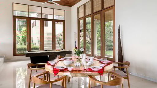 Ban Reemo Zona pranzo