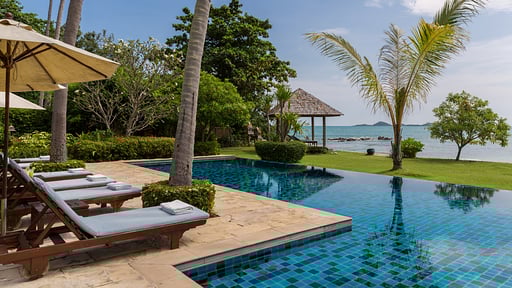 Ban Sairee Swimming pool