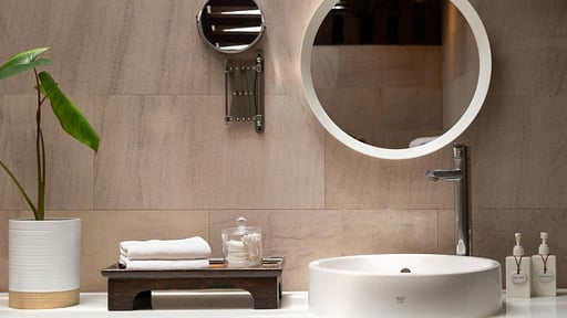 Ban Suriya Bedroom 2