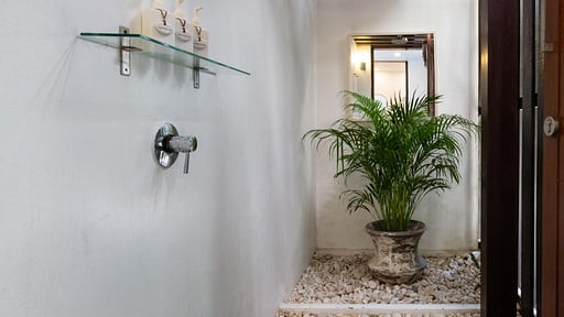 Ban Suriya Bedroom 4