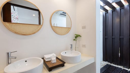 Ban Suriya Bedroom 5