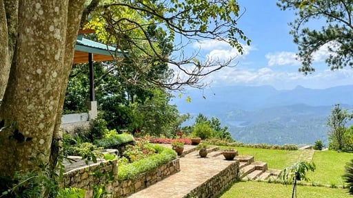 Bawlana Estate Bungalow Terrace/Veranda