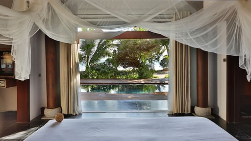 Beach Front Pool Villas Schlafzimmer 1