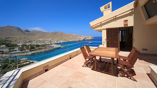 Beach Villa Cala Carbo Обеденная зона