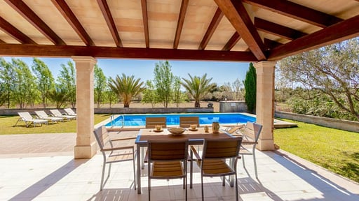 Beach Villa Can Carles Essecke