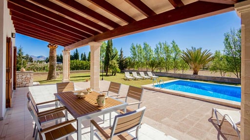 Beach Villa Can Carles Essecke