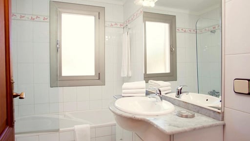 Beach Villa Can Carles Schlafzimmer 2