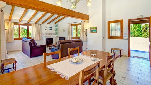 Beach Villa Can Carles Essecke