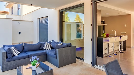 Beach Villa Cosins 1 Mel Terrace/Veranda