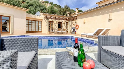 Beach Villa Margot Swimming pool