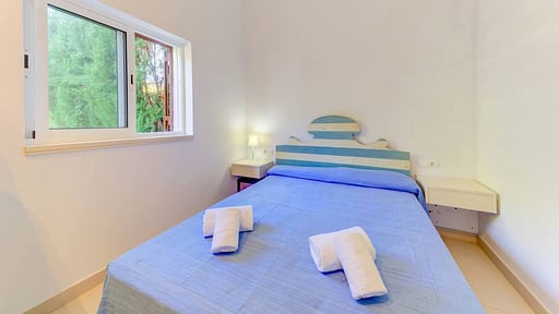 Beach Villa Pins Bedroom 1