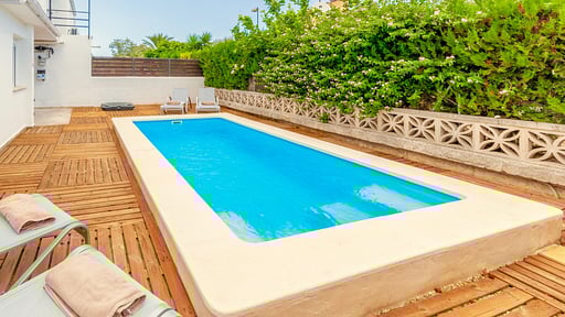 Beach Villa Ribot II Swimming pool