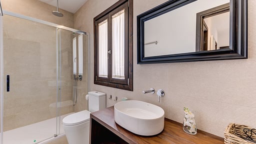 Beach Villa Silver Bedroom 4