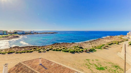 Beachfront Apartment Migjorn Cel Beach