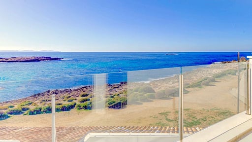 Beachfront Apartment Migjorn Cel Beach