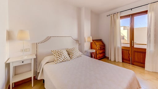 Beachfront Apartment Simar Bedroom 2