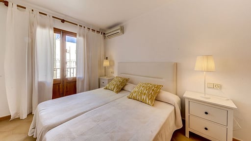 Beachfront Apartment Simar Bedroom 3