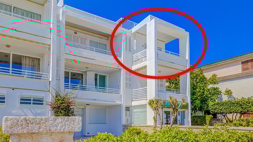 Beachfront Apartment Sivella Others