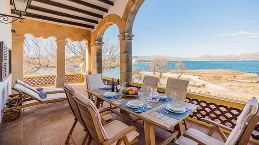 Beachfront Villa Es Clot Dining area