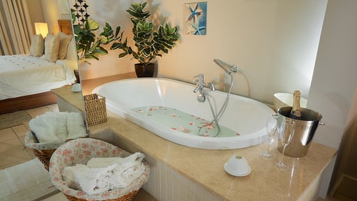 Bel Azur Villa Schlafzimmer 1