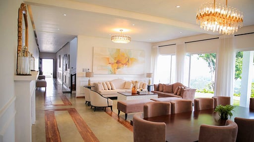 Benito Bungalow Living room