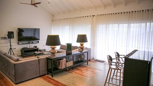 Benito Bungalow Media room