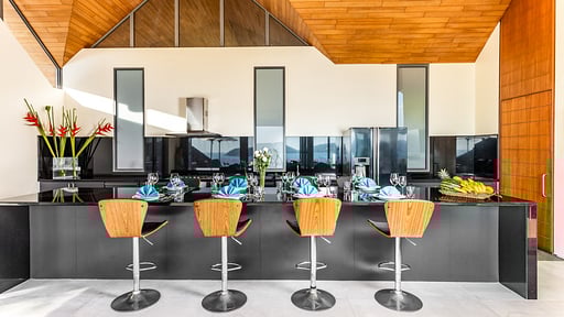 Villa Benyasiri Dining area