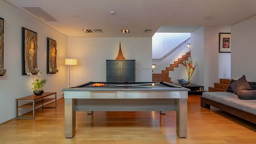 Villa Benyasiri Billiard