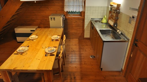 Big Foot Cabin Dining area