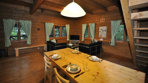 Big Foot Cabin Dining area