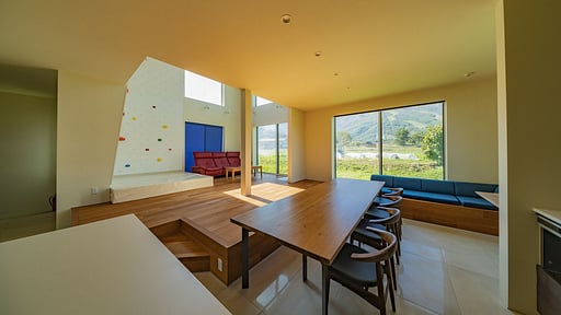 BiKei Chalet Dining area