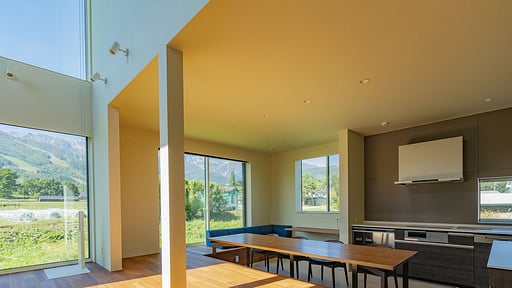 BiKei Chalet Dining area