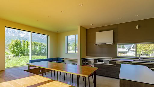 BiKei Chalet Dining area