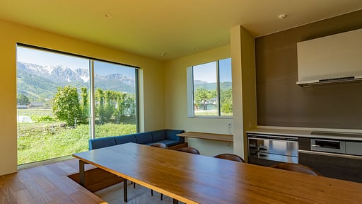 BiKei Chalet Dining area