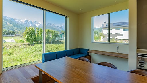 BiKei Chalet Dining area
