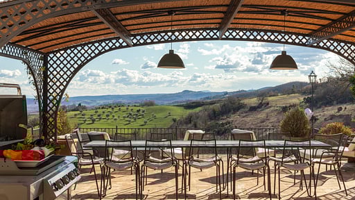 Bisenzio Farmhouse Zona pranzo