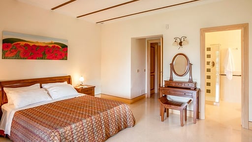 Bisenzio Farmhouse Camera da letto 1