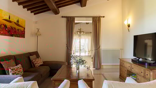 Bisenzio Farmhouse Media room