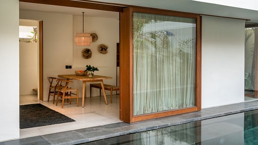Bisma Eight 1 Bedroom Villa Dining area