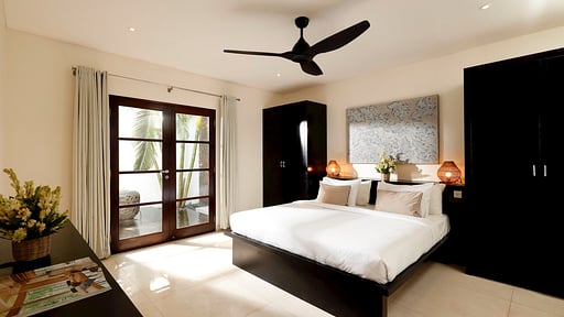 Black Beach Villa Schlafzimmer 2