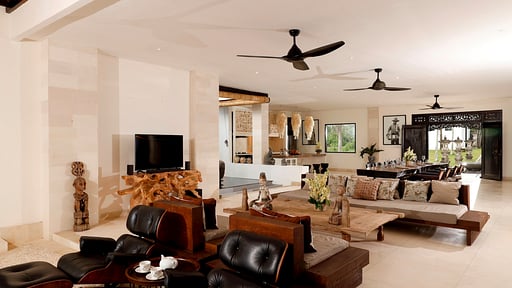 Black Beach Villa Wohnbereich