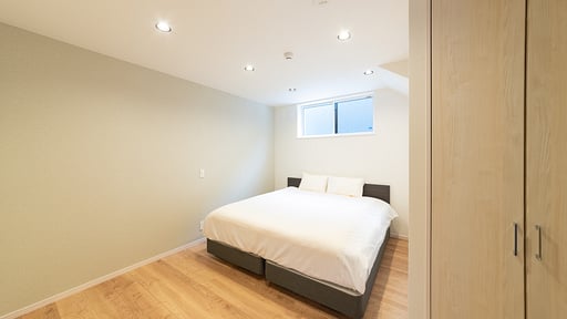 Black Crane Chalet Bedroom 2