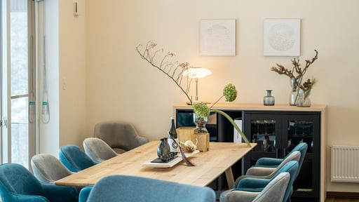 Blue Heron Chalet Dining area