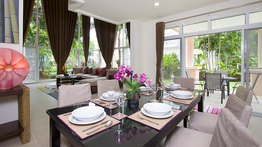Blue Lagoon Villa 1 Dining area