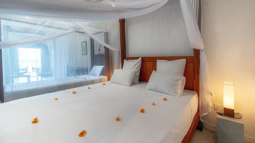 Blue Parrot Beach Villa Bedroom 2