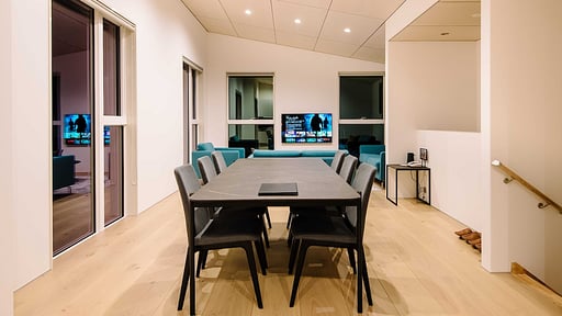 Blue River Chalet Dining area